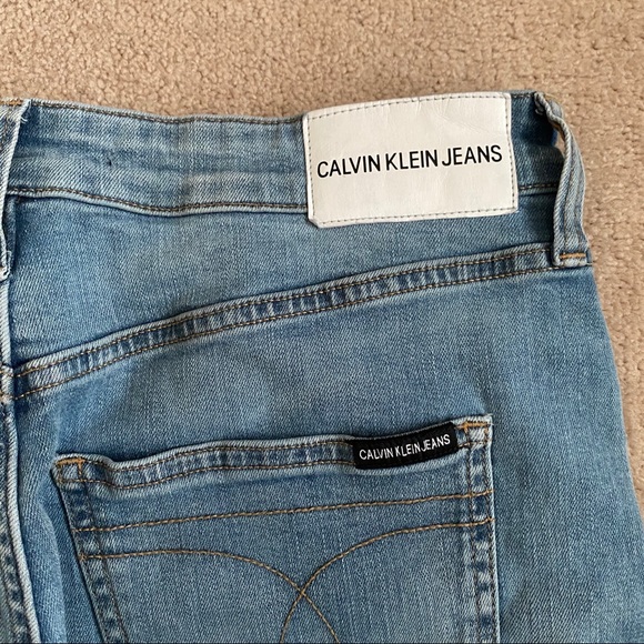 Calvin Klein Jeans - Picture 6 of 8